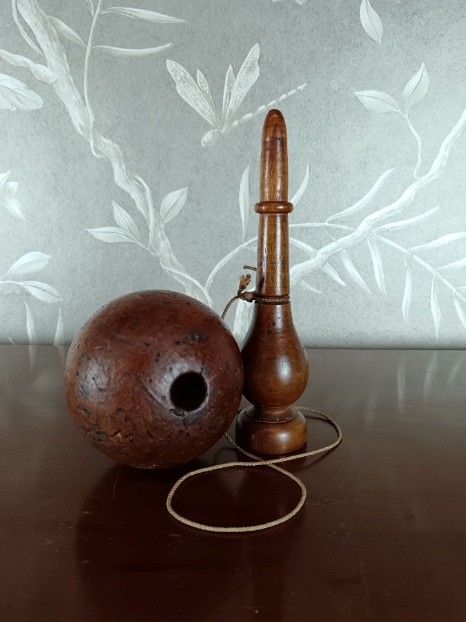 antique wooden Bilboquet (8).jpg